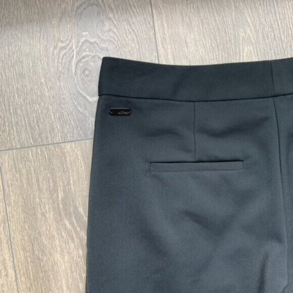 Wilfred Aritzia Pants Trousers Straight leg zipper ankle pleated Black Size 0 - Picture 12 of 15